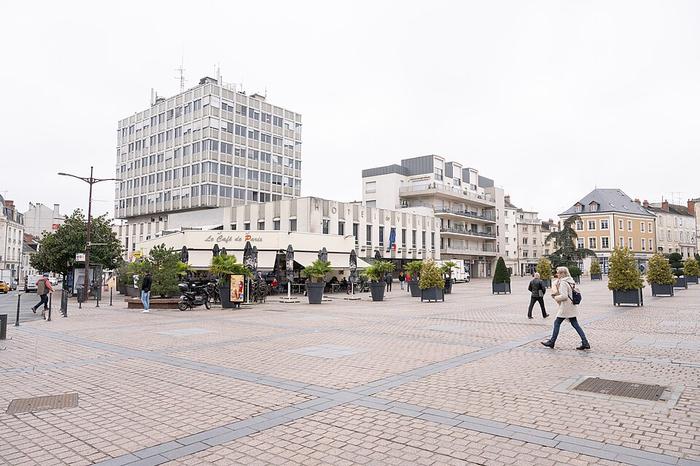 Châteauroux - immobilier - CENTURY 21 Adressimmo - Hôtel_de_ville