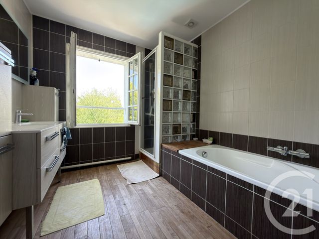 maison à vendre - 7 pièces - 162.26 m2 - LE POINCONNET - 36 - CENTRE - Century 21 Adressimmo