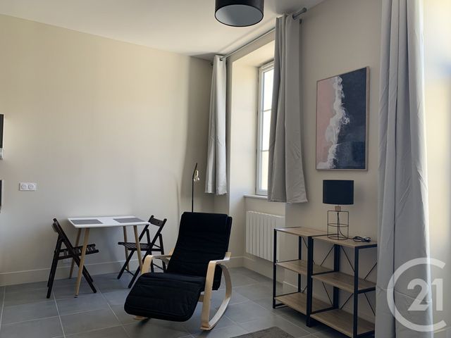 Appartement T1 à louer - 1 pièce - 32.97 m2 - CHATEAUROUX - 36 - CENTRE - Century 21 Adressimmo
