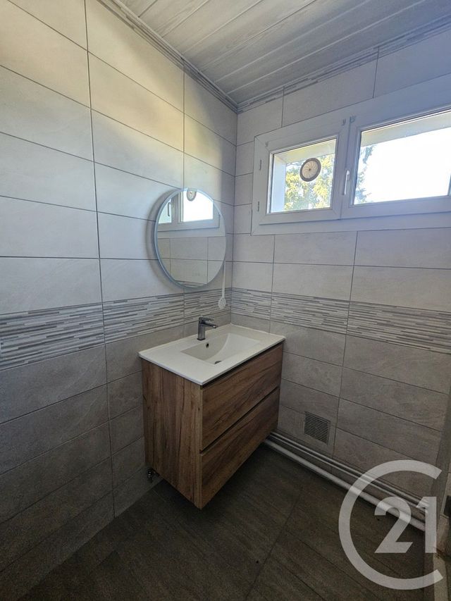 Appartement T3 à louer - 3 pièces - 73.4 m2 - CHATEAUROUX - 36 - CENTRE - Century 21 Adressimmo