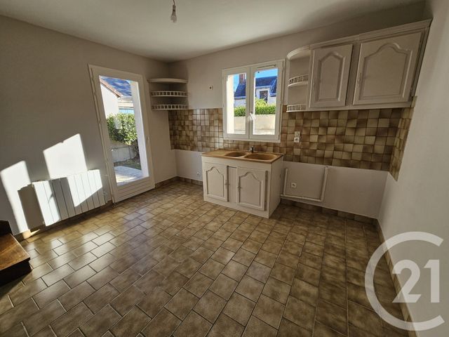 maison à louer - 4 pièces - 91.51 m2 - VILLEDIEU SUR INDRE - 36 - CENTRE - Century 21 Adressimmo