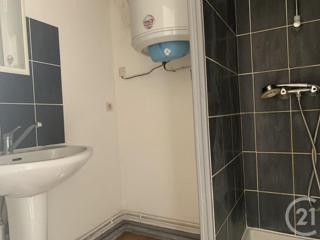 Appartement T2 à louer - 2 pièces - 37.24 m2 - ISSOUDUN - 36 - CENTRE - Century 21 Adressimmo