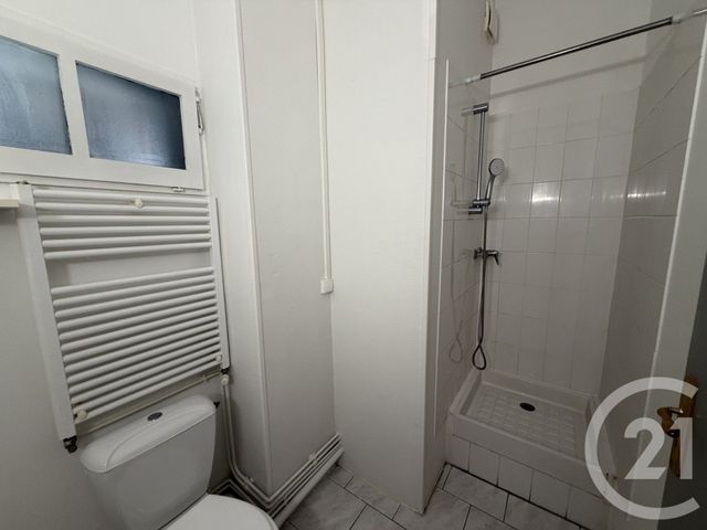 Appartement T2 à louer - 2 pièces - 31.61 m2 - CHATEAUROUX - 36 - CENTRE - Century 21 Adressimmo