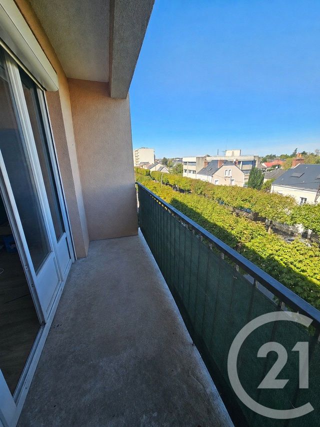 Appartement T3 à louer - 3 pièces - 68.98 m2 - CHATEAUROUX - 36 - CENTRE - Century 21 Adressimmo