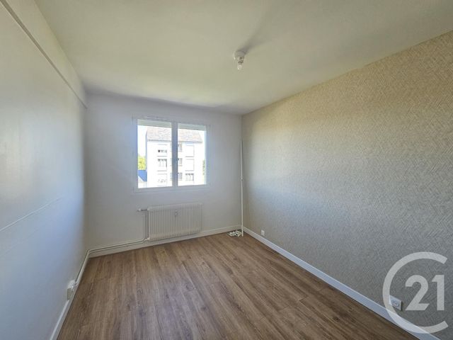 Appartement T3 à louer - 3 pièces - 68.98 m2 - CHATEAUROUX - 36 - CENTRE - Century 21 Adressimmo