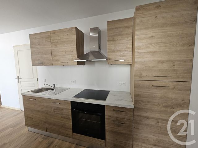 Appartement T2 à louer - 2 pièces - 45.0 m2 - CHATEAUROUX - 36 - CENTRE - Century 21 Adressimmo