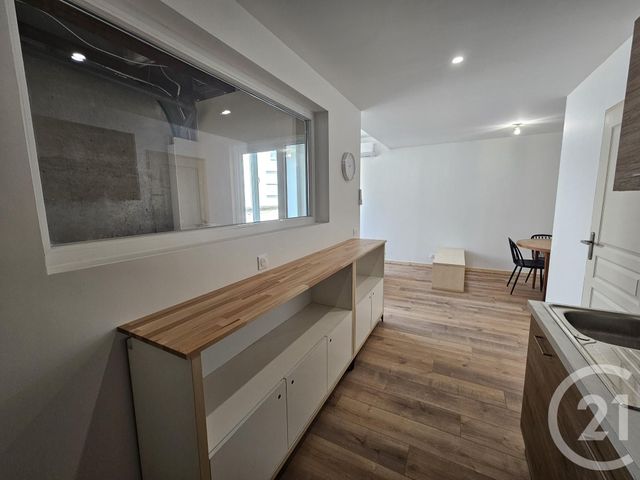 Appartement T2 à louer - 2 pièces - 45.0 m2 - CHATEAUROUX - 36 - CENTRE - Century 21 Adressimmo