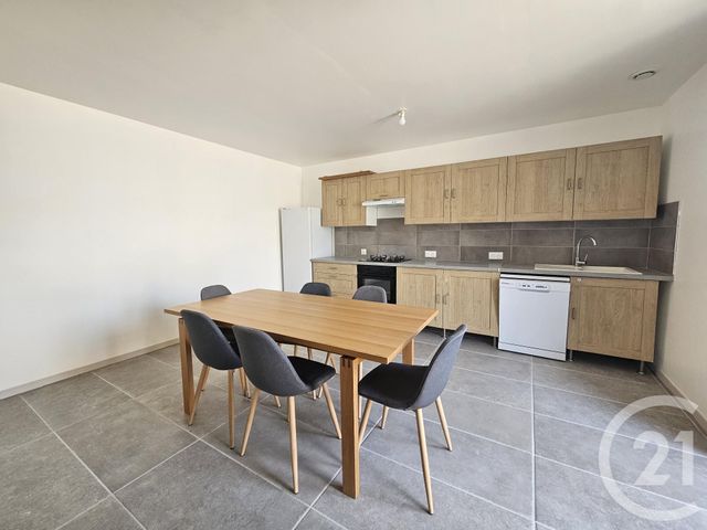 Appartement T3 à louer - 3 pièces - 80.0 m2 - CHATEAUROUX - 36 - CENTRE - Century 21 Adressimmo