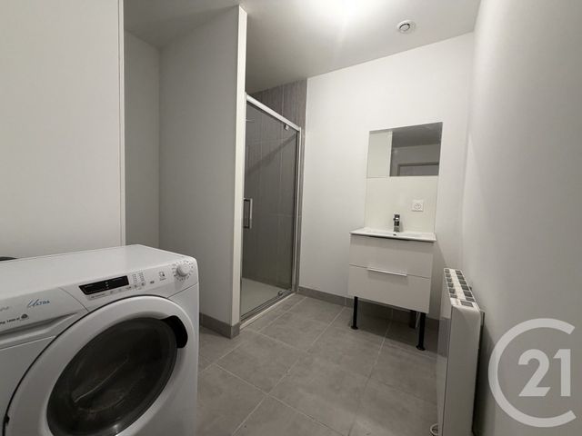 Appartement T3 à louer - 3 pièces - 80.0 m2 - CHATEAUROUX - 36 - CENTRE - Century 21 Adressimmo