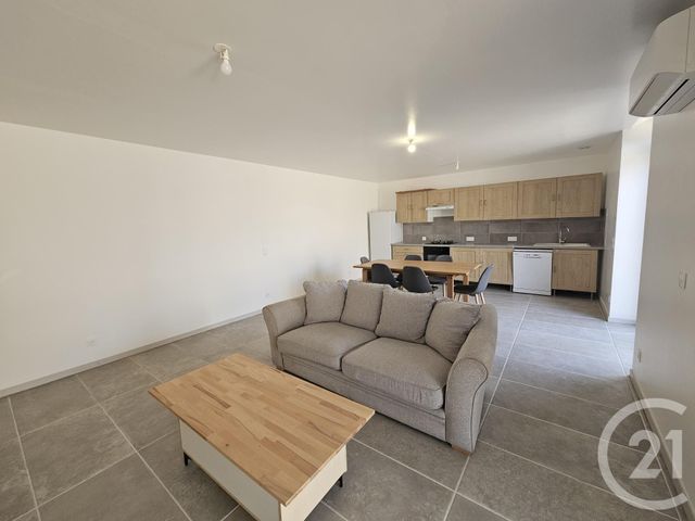 Appartement T3 à louer - 3 pièces - 80.0 m2 - CHATEAUROUX - 36 - CENTRE - Century 21 Adressimmo
