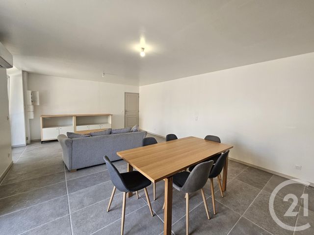 Appartement T3 à louer - 3 pièces - 80.0 m2 - CHATEAUROUX - 36 - CENTRE - Century 21 Adressimmo