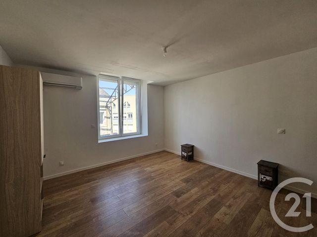 Appartement T3 à louer - 3 pièces - 80.0 m2 - CHATEAUROUX - 36 - CENTRE - Century 21 Adressimmo