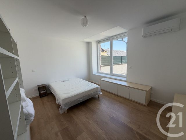 Appartement T3 à louer - 3 pièces - 80.0 m2 - CHATEAUROUX - 36 - CENTRE - Century 21 Adressimmo
