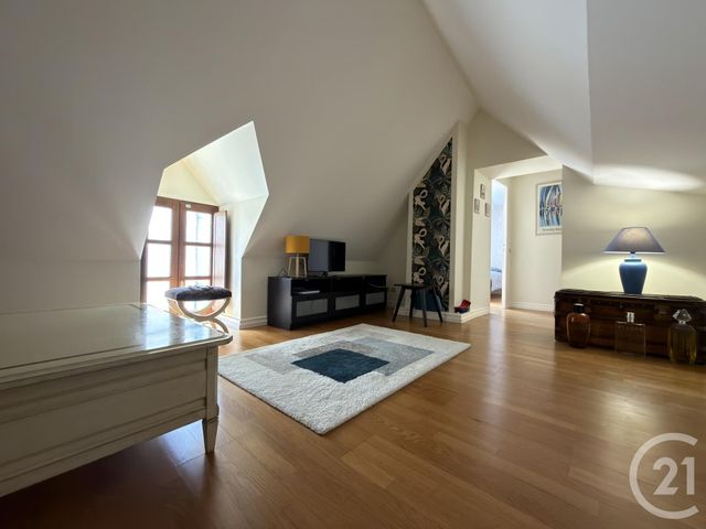 maison à vendre - 5 pièces - 155.51 m2 - CHATEAUROUX - 36 - CENTRE - Century 21 Adressimmo