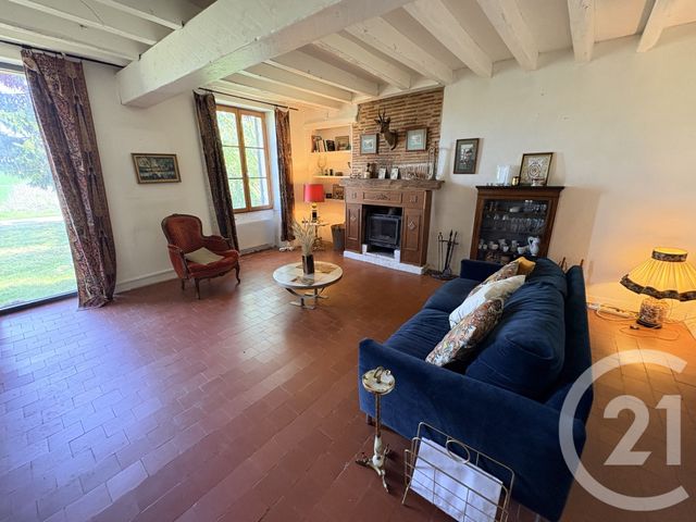 maison à vendre - 5 pièces - 107.33 m2 - ST OUTRILLE - 18 - CENTRE - Century 21 Adressimmo