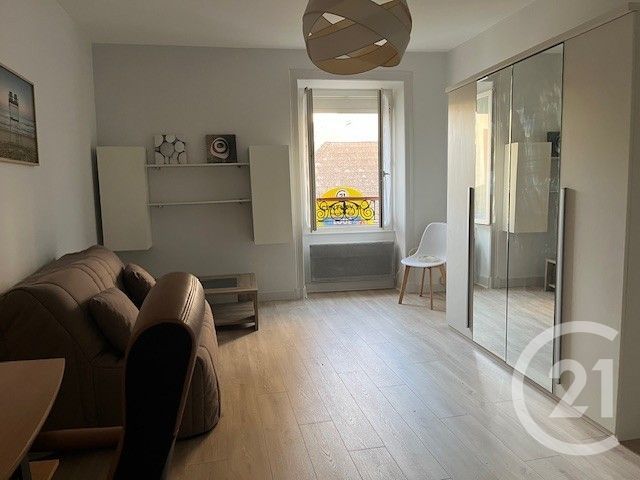 Appartement Studio à louer - 1 pièce - 36.34 m2 - CHATEAUROUX - 36 - CENTRE - Century 21 Adressimmo