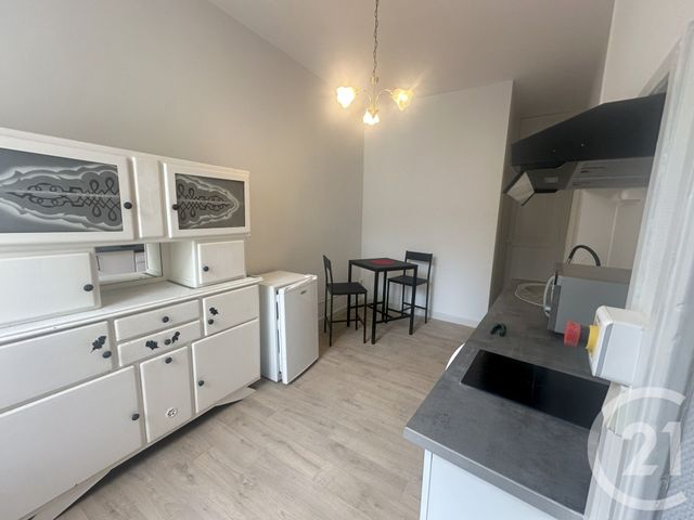 Appartement Studio à louer - 1 pièce - 36.34 m2 - CHATEAUROUX - 36 - CENTRE - Century 21 Adressimmo