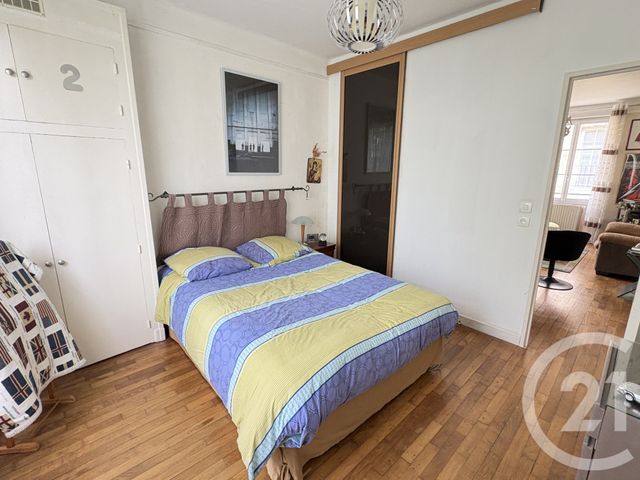 Appartement T2 à vendre - 2 pièces - 46.39 m2 - CHATEAUROUX - 36 - CENTRE - Century 21 Adressimmo