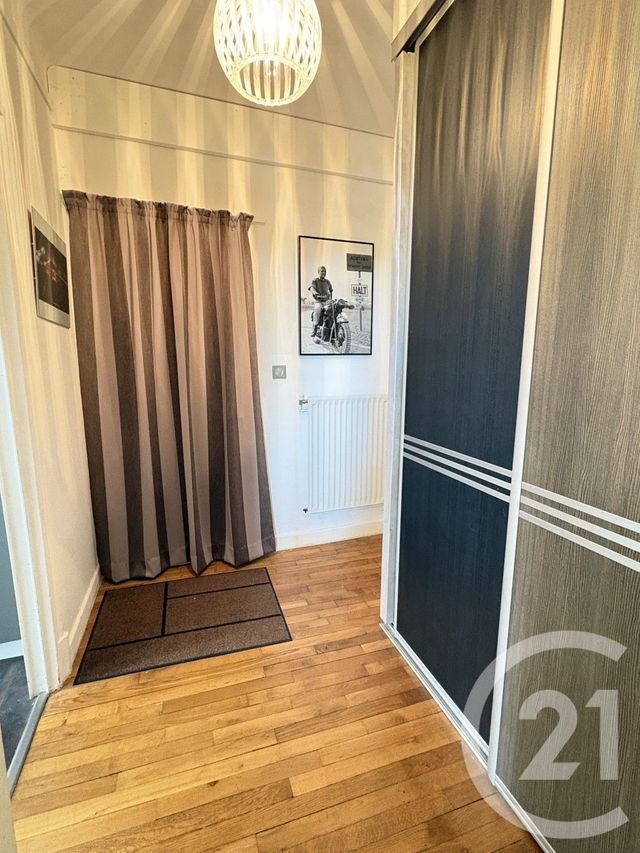 Appartement T2 à vendre - 2 pièces - 46.39 m2 - CHATEAUROUX - 36 - CENTRE - Century 21 Adressimmo