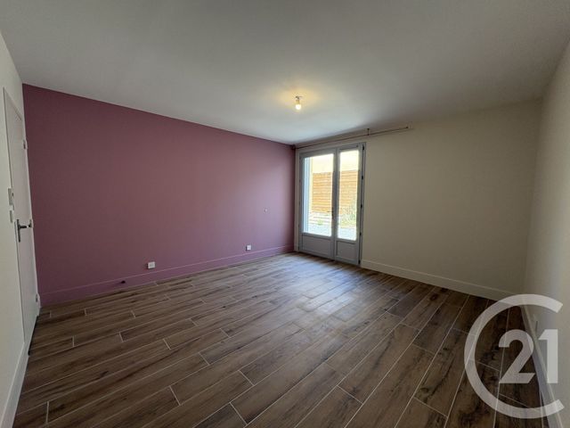 Appartement T3 à louer - 3 pièces - 89.85 m2 - CHATEAUROUX - 36 - CENTRE - Century 21 Adressimmo