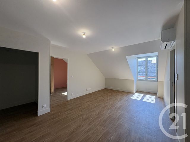Appartement T3 à louer - 3 pièces - 57.87 m2 - CHATEAUROUX - 36 - CENTRE - Century 21 Adressimmo