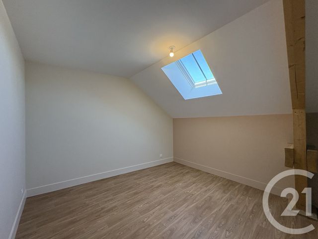 Appartement T2 à louer - 2 pièces - 50.67 m2 - CHATEAUROUX - 36 - CENTRE - Century 21 Adressimmo