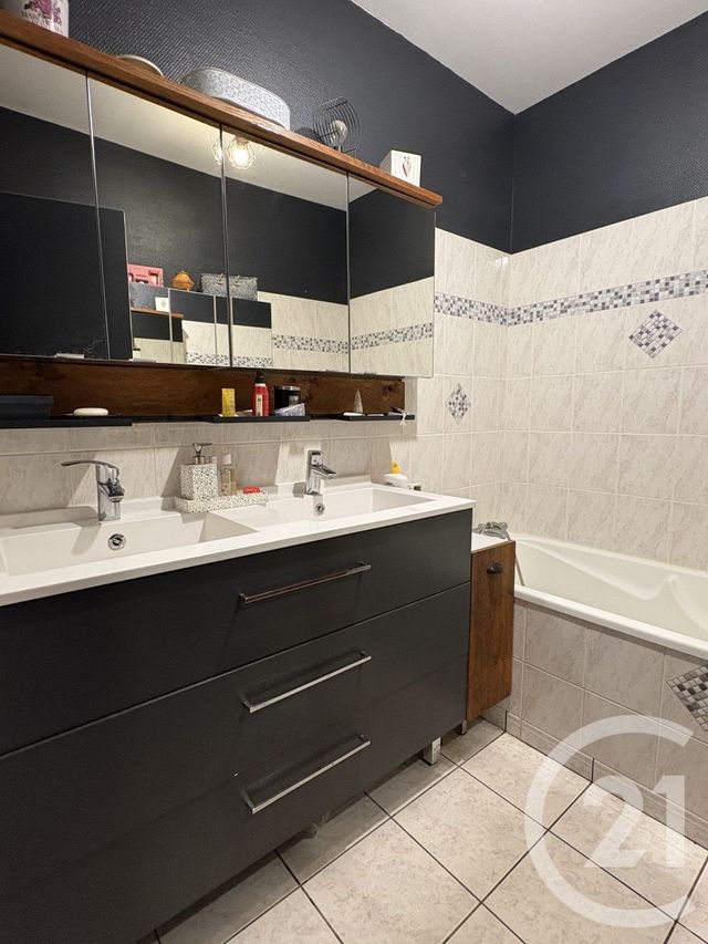 maison à vendre - 4 pièces - 162.0 m2 - CHATEAUROUX - 36 - CENTRE - Century 21 Adressimmo