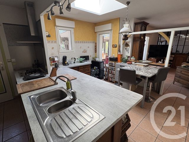 maison à vendre - 4 pièces - 162.0 m2 - CHATEAUROUX - 36 - CENTRE - Century 21 Adressimmo