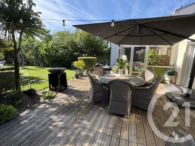 maison à vendre - 4 pièces - 101.97 m2 - CHATEAUROUX - 36 - CENTRE - Century 21 Adressimmo