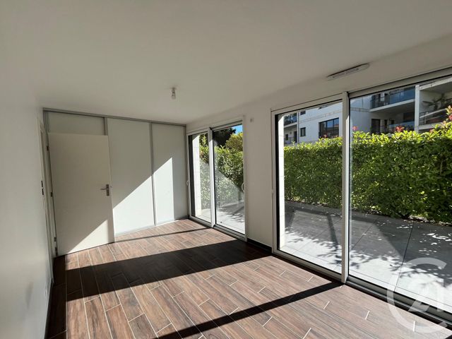 Appartement à louer - 2 pièces - 60.0 m2 - CHATEAUROUX - 36 - CENTRE - Century 21 Adressimmo