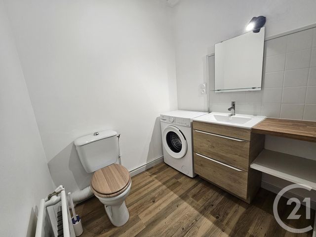 Appartement T2 à louer - 2 pièces - 41.47 m2 - CHATEAUROUX - 36 - CENTRE - Century 21 Adressimmo