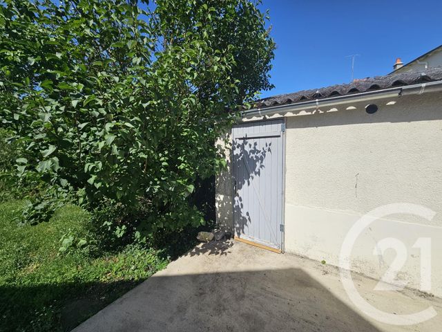 Appartement T2 à louer - 2 pièces - 41.47 m2 - CHATEAUROUX - 36 - CENTRE - Century 21 Adressimmo