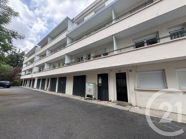Appartement T4 à vendre - 4 pièces - 77.07 m2 - CHATEAUROUX - 36 - CENTRE - Century 21 Adressimmo