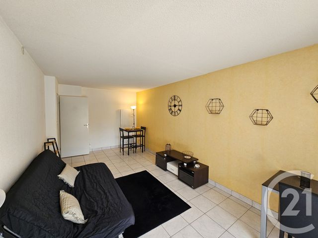 Appartement T1 à louer - 1 pièce - 28.0 m2 - CHATEAUROUX - 36 - CENTRE - Century 21 Adressimmo