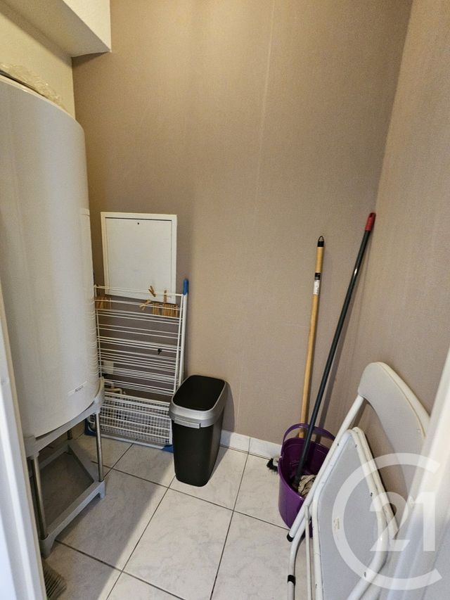 Appartement T1 à louer - 1 pièce - 28.0 m2 - CHATEAUROUX - 36 - CENTRE - Century 21 Adressimmo