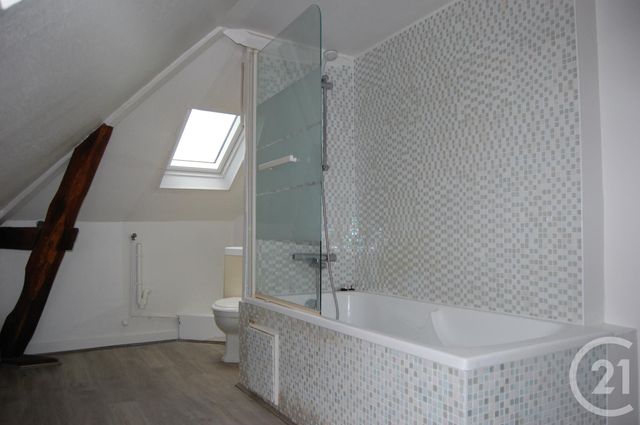 Appartement T2 à louer - 2 pièces - 44.04 m2 - CHATEAUROUX - 36 - CENTRE - Century 21 Adressimmo