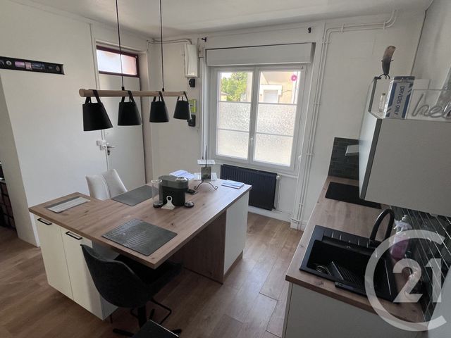 maison à vendre - 3 pièces - 57.86 m2 - CHATEAUROUX - 36 - CENTRE - Century 21 Adressimmo