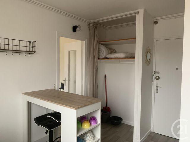 Appartement Studio à louer - 1 pièce - 29.5 m2 - CHATEAUROUX - 36 - CENTRE - Century 21 Adressimmo