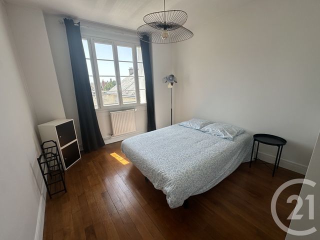 Appartement T2 à louer - 2 pièces - 44.09 m2 - CHATEAUROUX - 36 - CENTRE - Century 21 Adressimmo
