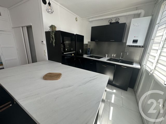 Appartement T2 à louer - 2 pièces - 44.09 m2 - CHATEAUROUX - 36 - CENTRE - Century 21 Adressimmo