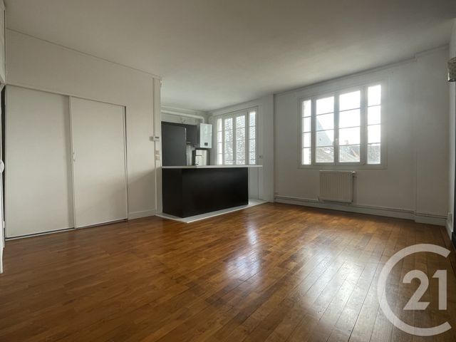 Appartement T2 à louer - 2 pièces - 44.09 m2 - CHATEAUROUX - 36 - CENTRE - Century 21 Adressimmo