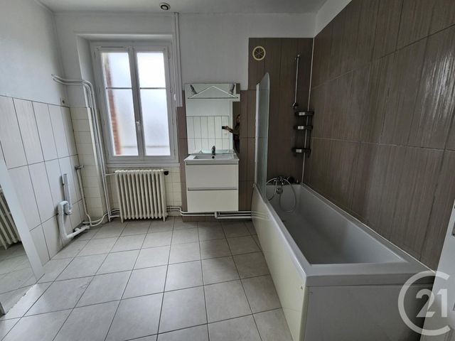 Appartement F3 à louer - 3 pièces - 93.04 m2 - CHATEAUROUX - 36 - CENTRE - Century 21 Adressimmo