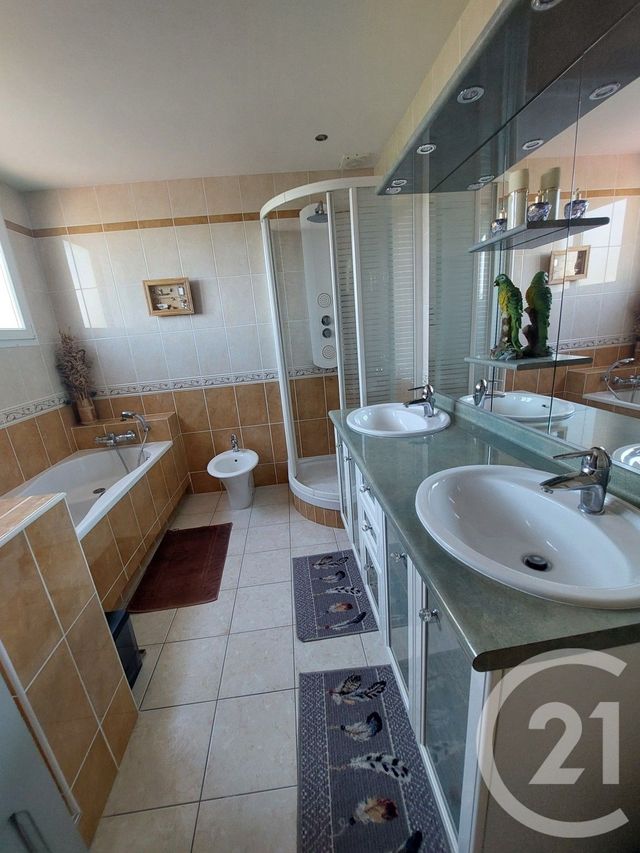 maison à vendre - 5 pièces - 149.0 m2 - CHATEAUROUX - 36 - CENTRE - Century 21 Adressimmo