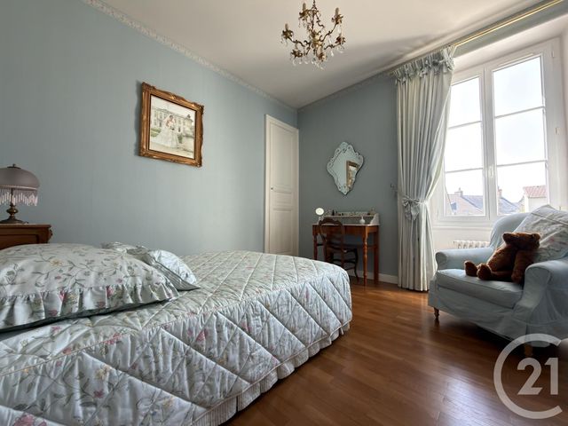 maison à vendre - 6 pièces - 153.51 m2 - CHATEAUROUX - 36 - CENTRE - Century 21 Adressimmo