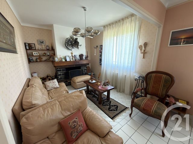 maison à vendre - 5 pièces - 98.42 m2 - VILLEDIEU SUR INDRE - 36 - CENTRE - Century 21 Adressimmo