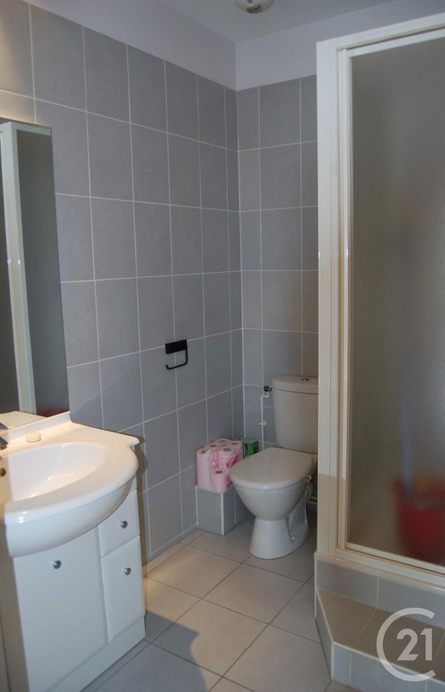 Appartement F1 à louer - 1 pièce - 29.56 m2 - CHATEAUROUX - 36 - CENTRE - Century 21 Adressimmo