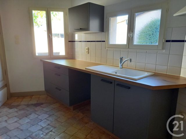 Appartement F4 à louer - 4 pièces - 112.77 m2 - CHATEAUROUX - 36 - CENTRE - Century 21 Adressimmo