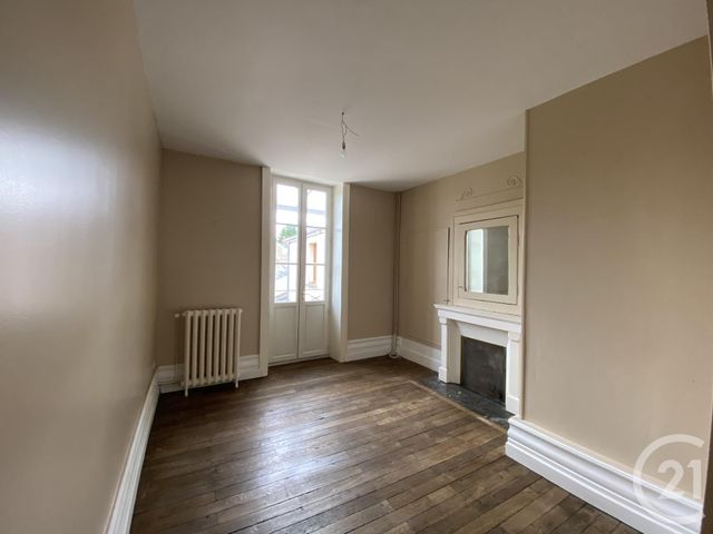 Appartement F4 à louer - 4 pièces - 112.77 m2 - CHATEAUROUX - 36 - CENTRE - Century 21 Adressimmo