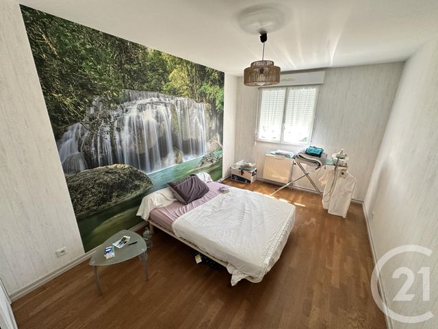 maison à vendre - 6 pièces - 133.0 m2 - CHATEAUROUX - 36 - CENTRE - Century 21 Adressimmo