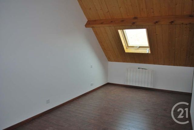 maison à louer - 4 pièces - 103.09 m2 - SASSIERGES ST GERMAIN - 36 - CENTRE - Century 21 Adressimmo